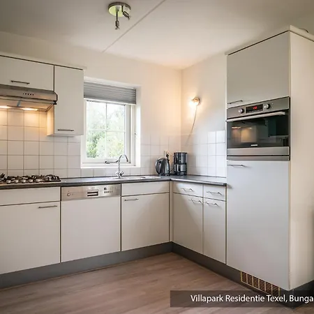 Villapark Residentie Texel ホリデーパーク デ・カクスドルプ