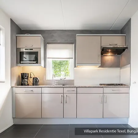 Villapark Residentie Texel ホリデーパーク *